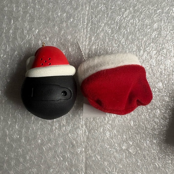 Hallmark "Lumpy the Coal" Hot Potato Game - Picture 3 of 6